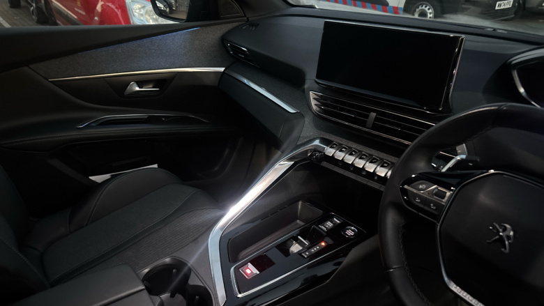 Peugeot 5008 1.2 Hybrid 136 Allure Premium+ 5dr e-DSC6 Petrol Estate